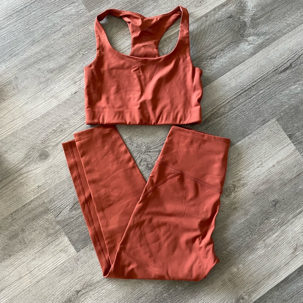 Girlfriend collective set